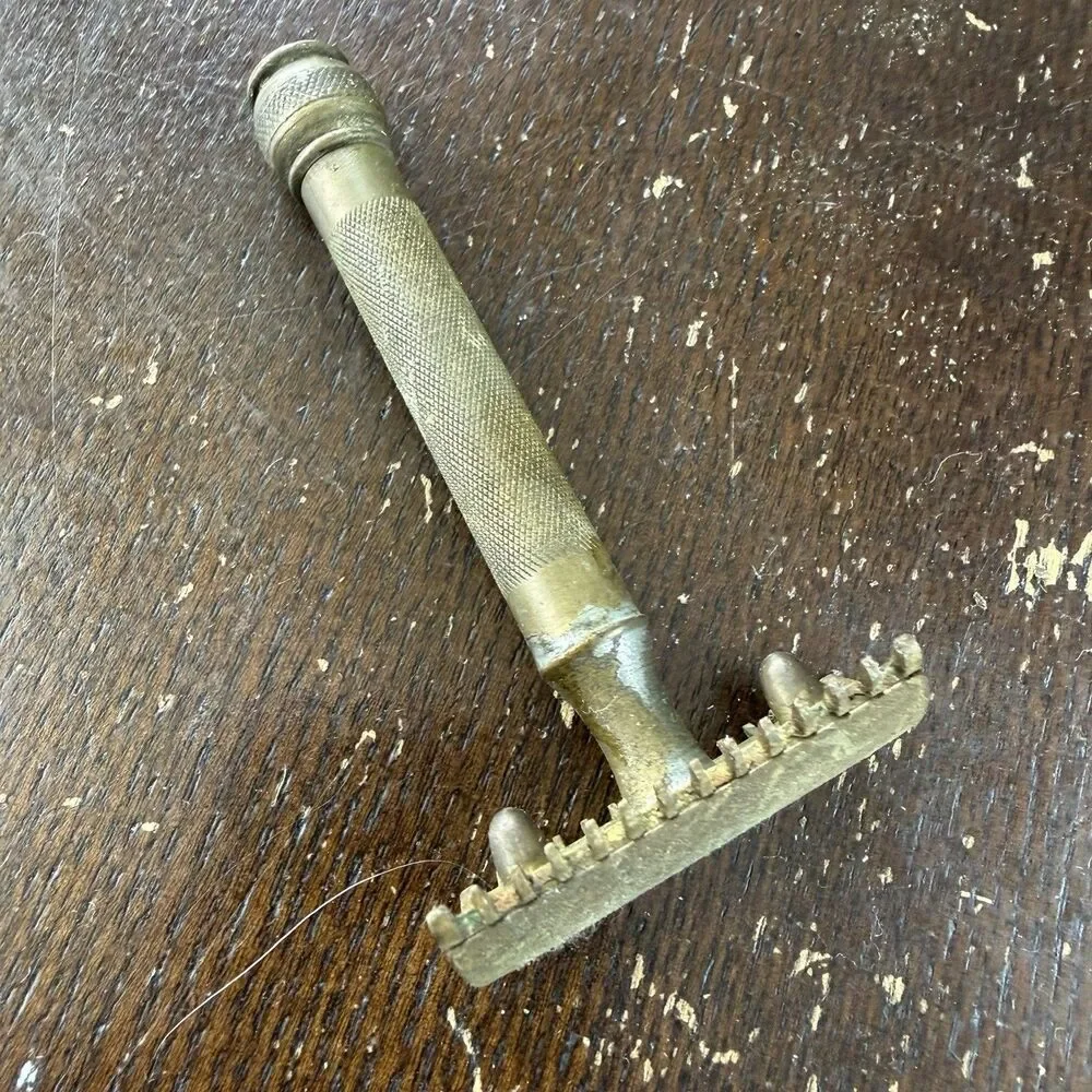 Antique Safety Shaving Razors Lot + Gillette Thin Blades
